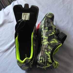Mens Camouflage Peloton Cycling Shoes with Neon Accents Size 13/14½